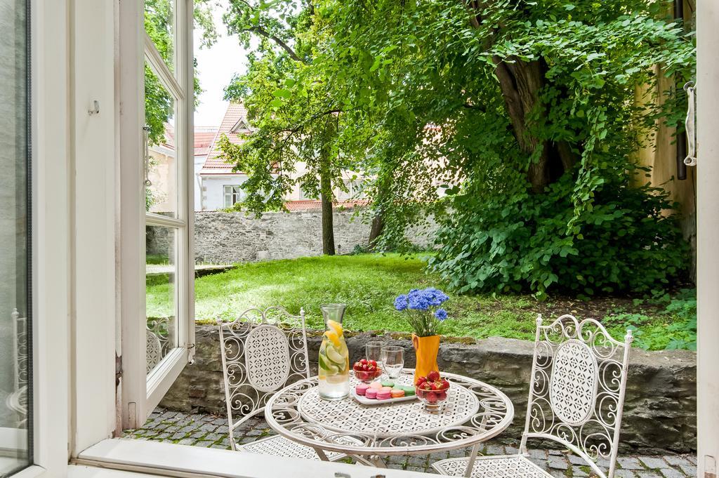 Old Town Central Apartment Tallinn Ngoại thất bức ảnh