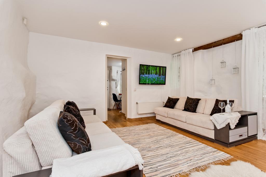Old Town Central Apartment Tallinn Ngoại thất bức ảnh