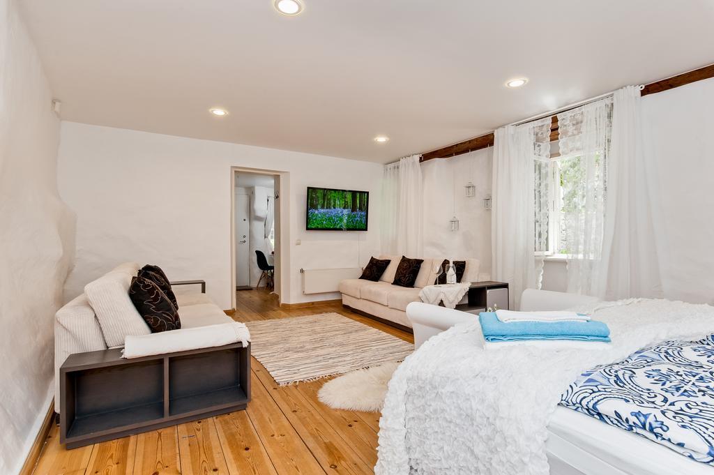 Old Town Central Apartment Tallinn Ngoại thất bức ảnh