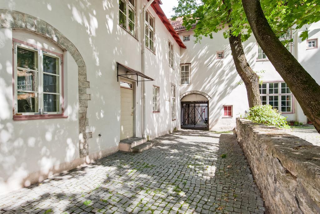 Old Town Central Apartment Tallinn Ngoại thất bức ảnh