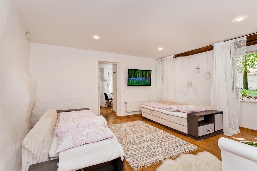 Old Town Central Apartment Tallinn Ngoại thất bức ảnh